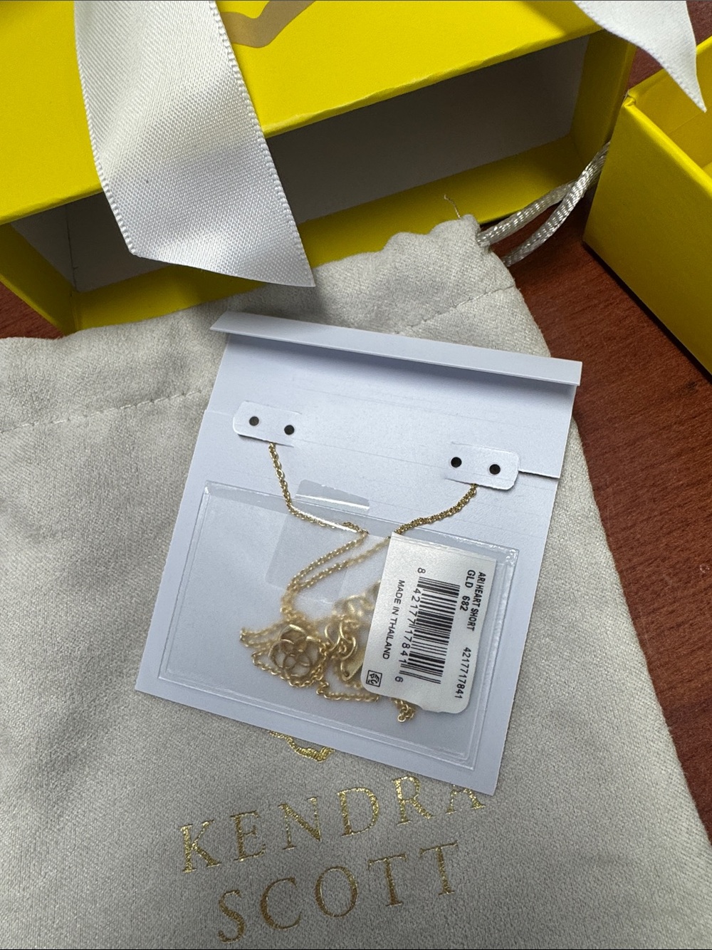 Kendra Scott heart necklace // 080165 - Picture 2 of 2